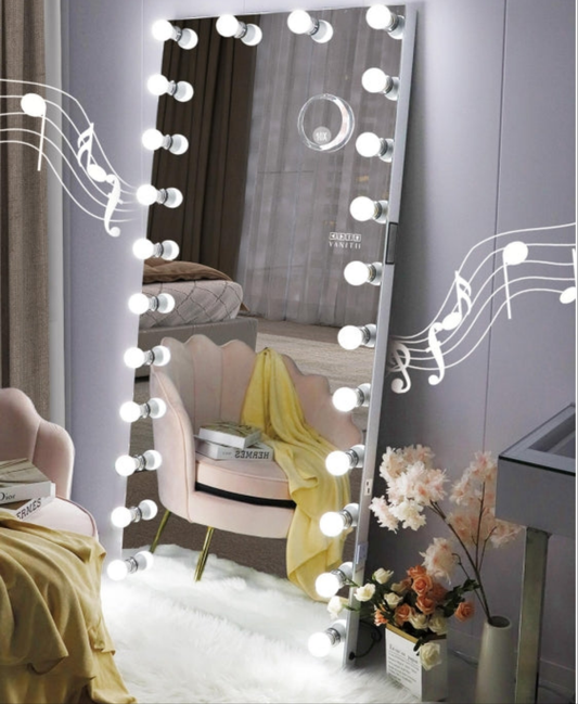 Maril dressing mirror with Bluetooth speaker