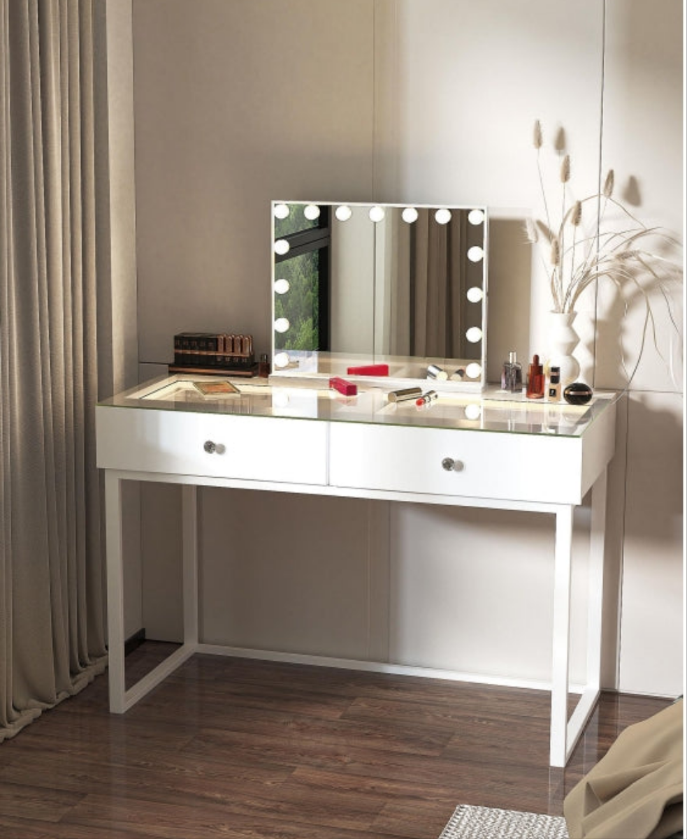 Alike dressing table