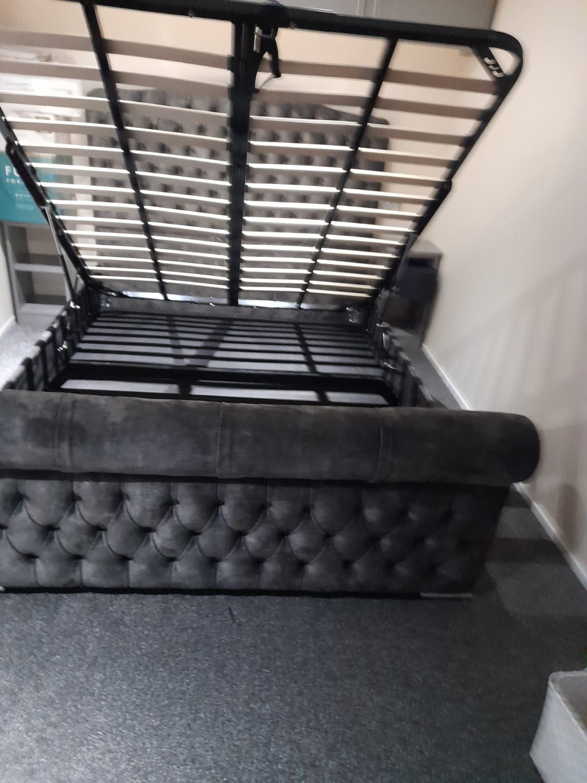 Humpy double bed