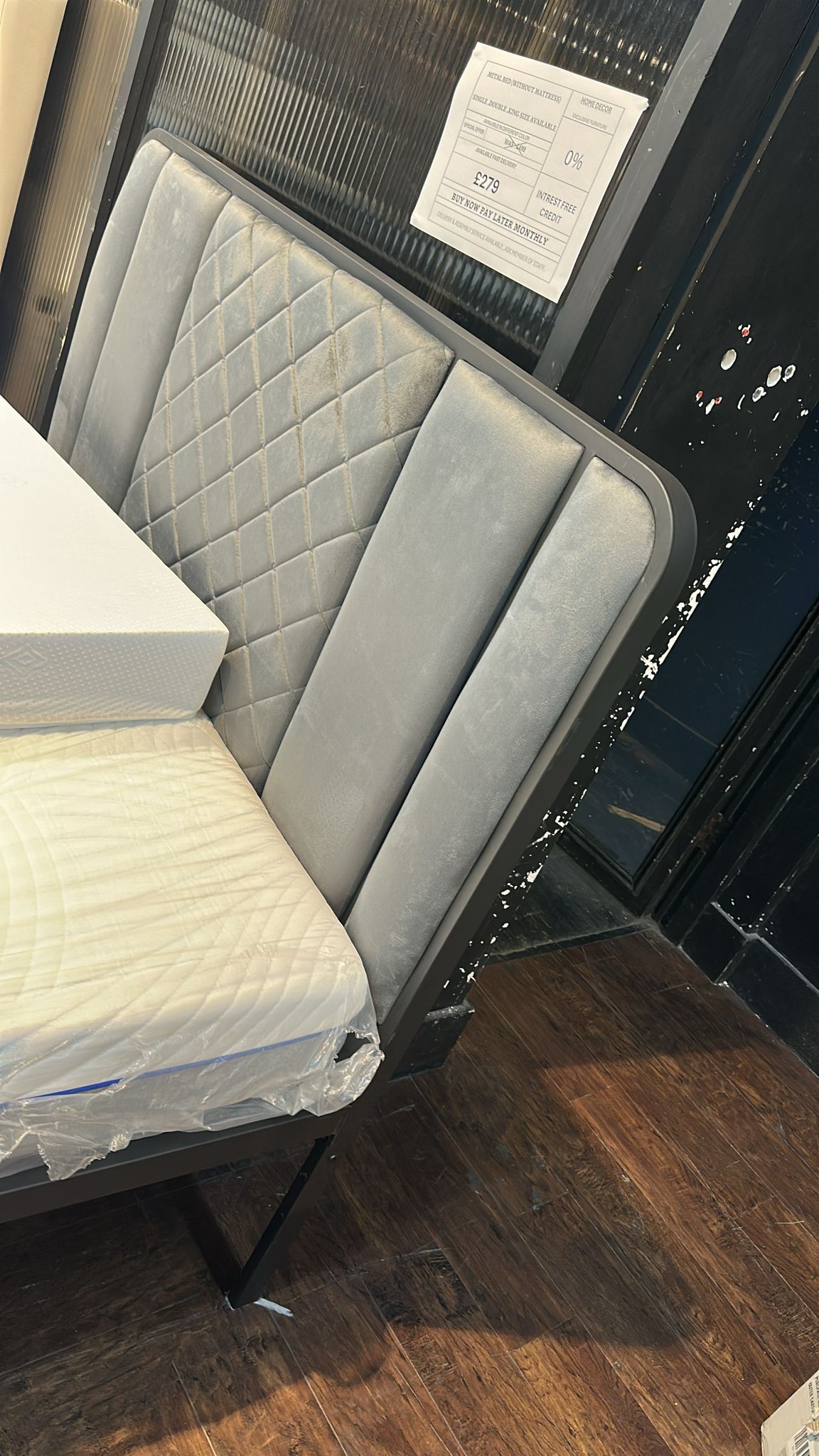 Metal bed small double